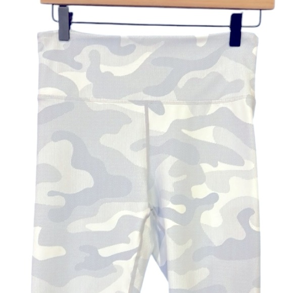 Lilybod Nina 7/8 Length High Waist Leggings White Camo Size Medium - Picture 7 of 11